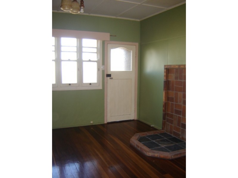 25 Shiel Street, Rangeville QLD 4350