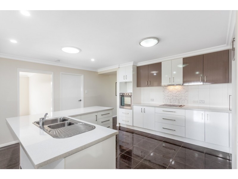 13 O’Grady Street, Kearneys Spring QLD 4350