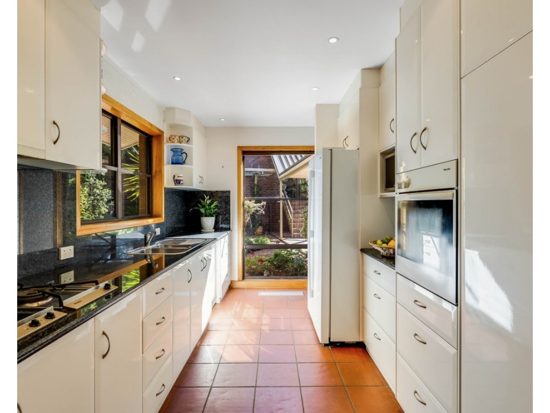 1B Bridge Street, Mount Lofty QLD 4350