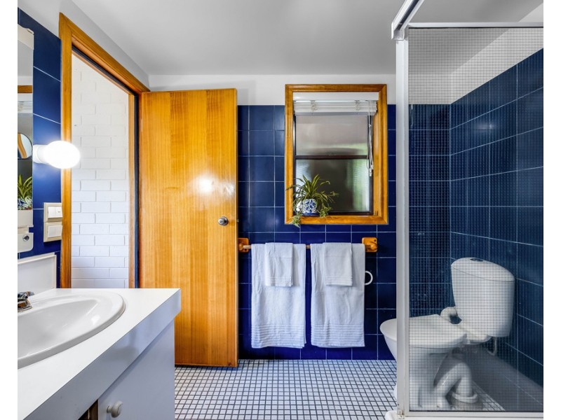 1B Bridge Street, Mount Lofty QLD 4350