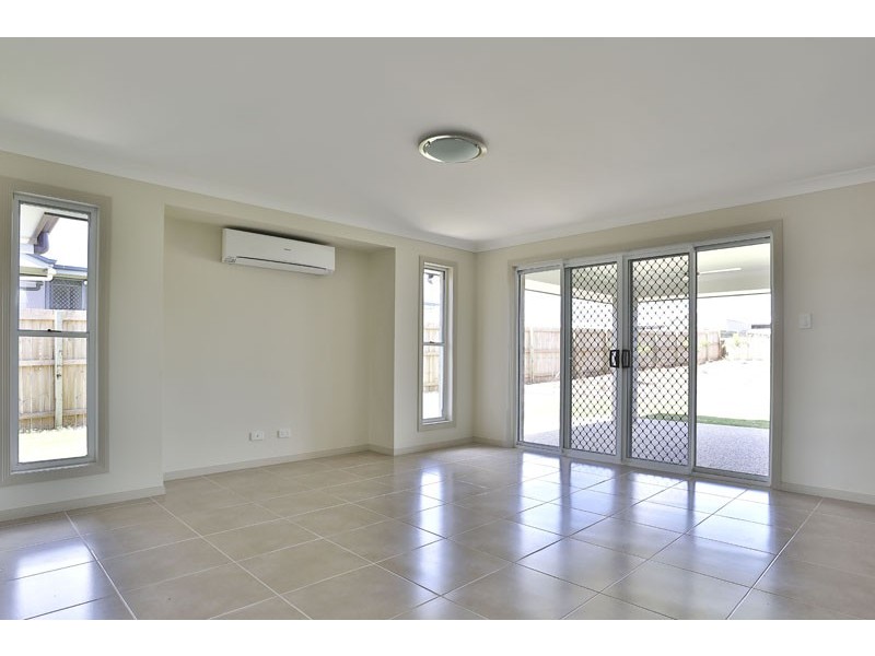 9 Goshawk Drive, Highfields QLD 4352