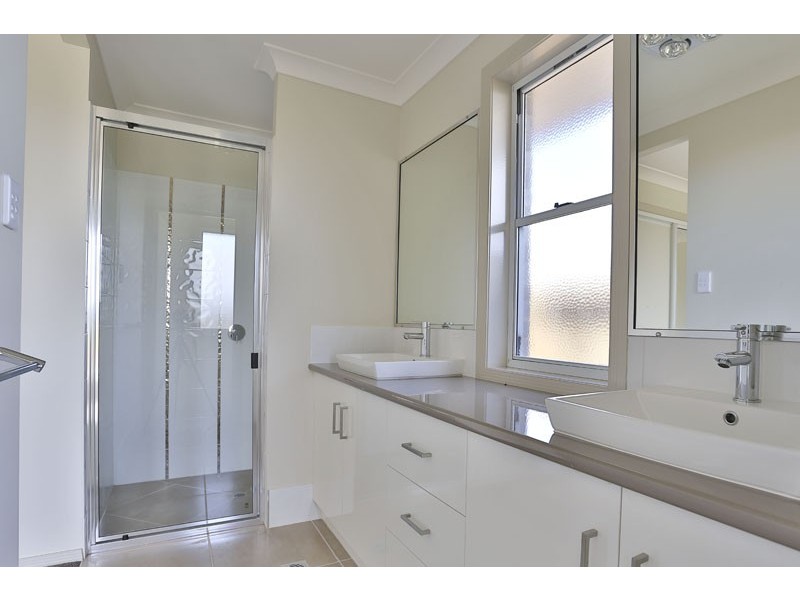 9 Goshawk Drive, Highfields QLD 4352