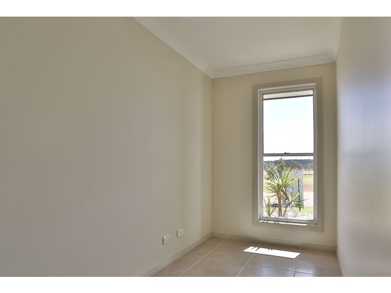 9 Goshawk Drive, Highfields QLD 4352