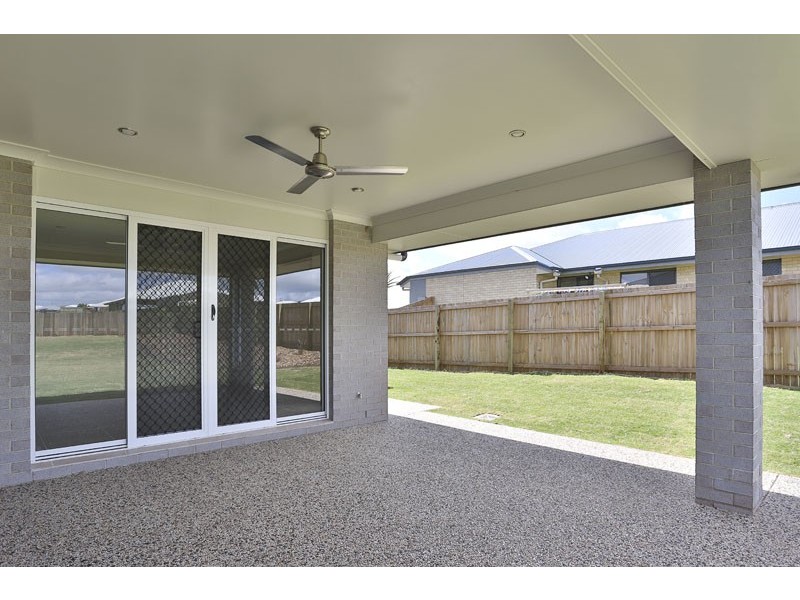 9 Goshawk Drive, Highfields QLD 4352