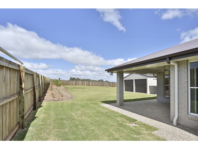 9 Goshawk Drive, Highfields QLD 4352