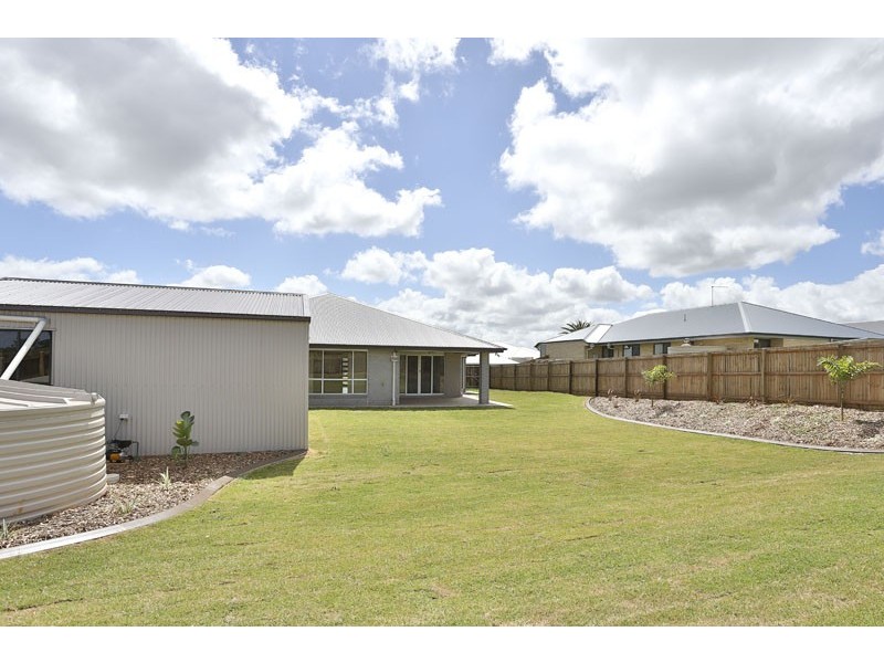 9 Goshawk Drive, Highfields QLD 4352