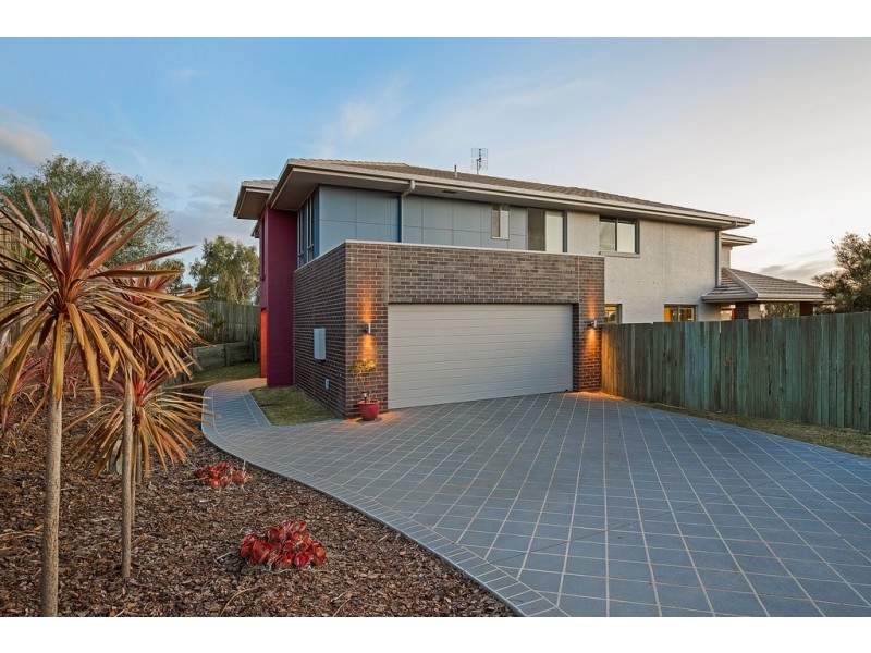 42 Wareena Crescent, Glenvale QLD 4350