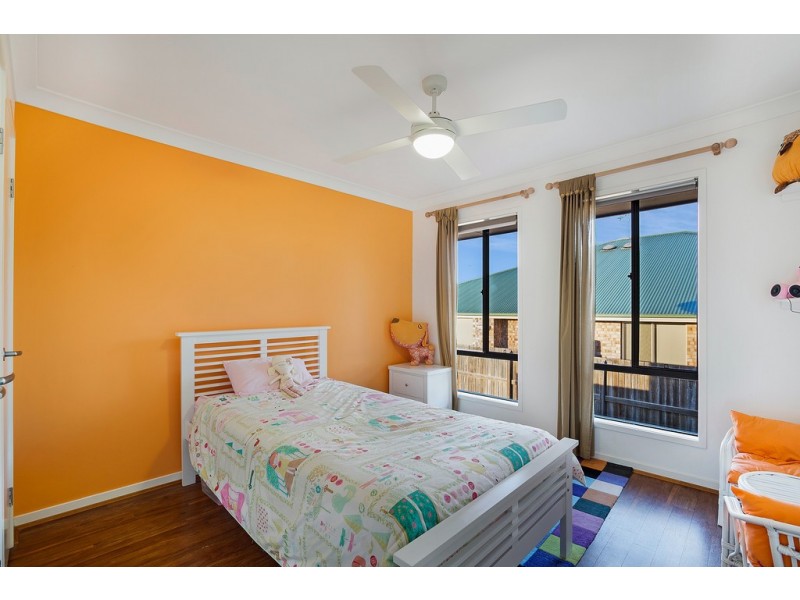 42 Wareena Crescent, Glenvale QLD 4350