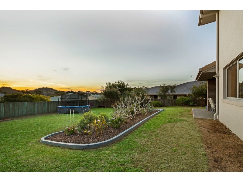 42 Wareena Crescent, Glenvale QLD 4350