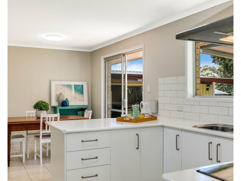 13 Hibiscus Drive, Centenary Heights QLD 4350