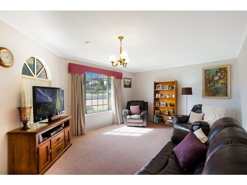 30 Catalina Drive, Wilsonton QLD 4350