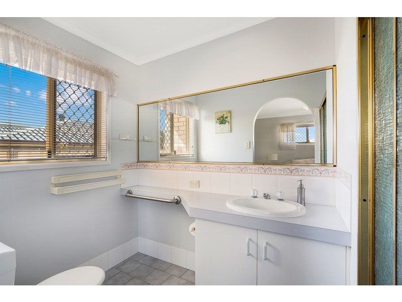 30 Catalina Drive, Wilsonton QLD 4350
