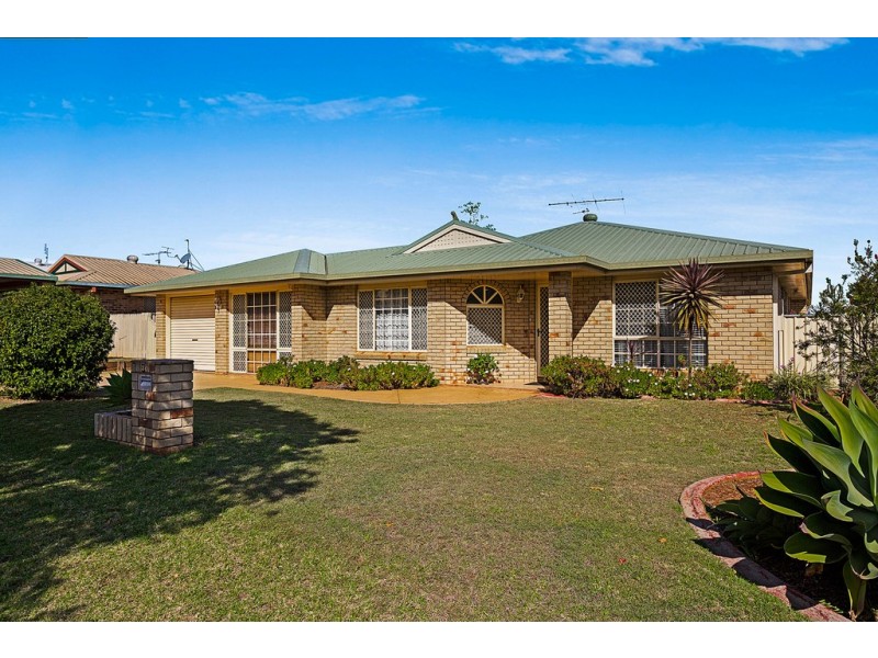 30 Catalina Drive, Wilsonton QLD 4350