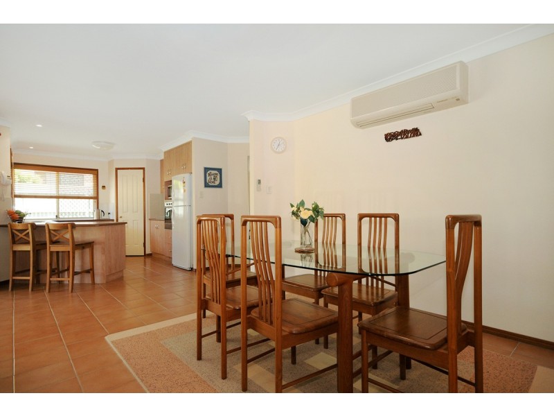 27 Ward street, Middle Ridge QLD 4350