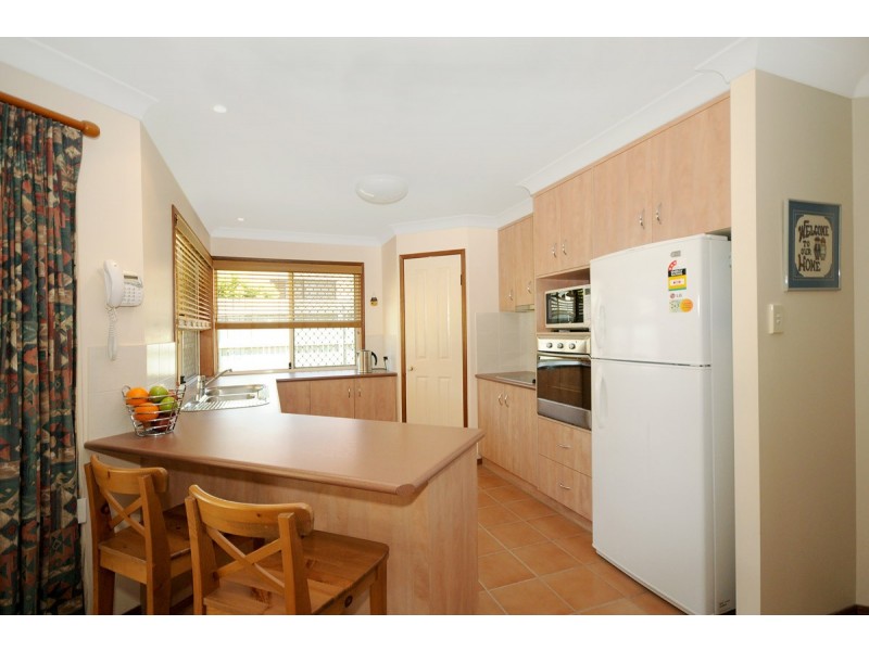 27 Ward street, Middle Ridge QLD 4350