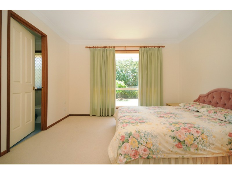 27 Ward street, Middle Ridge QLD 4350