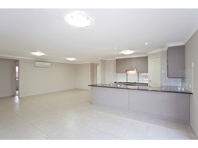 2 Cooranga Street, Glenvale QLD 4350