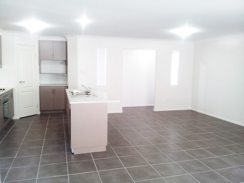 17 Cooranga Street, Glenvale QLD 4350