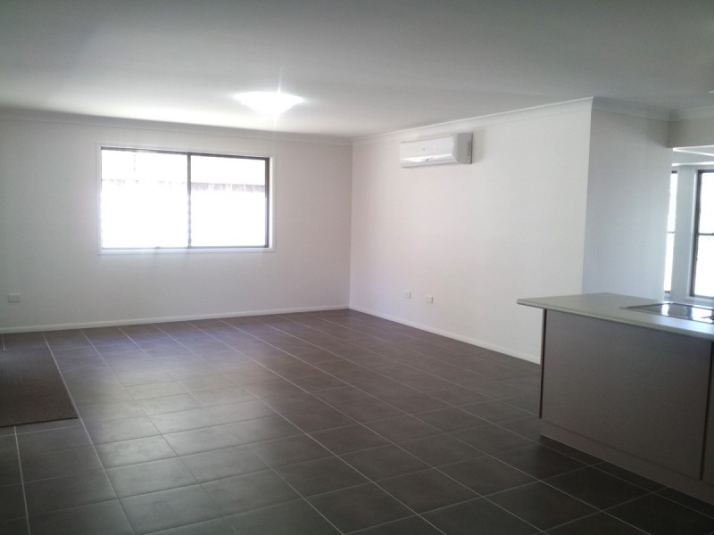 17 Cooranga Street, Glenvale QLD 4350