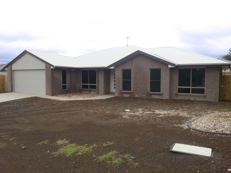 21 Cooranga Street, Glenvale QLD 4350