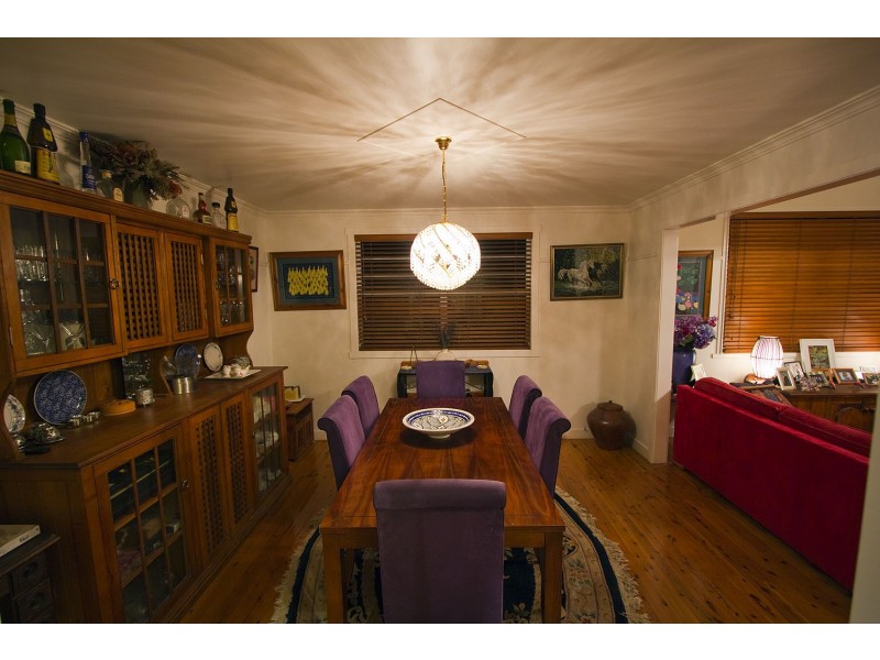 243 Mackenzie Street, Centenary Heights QLD 4350