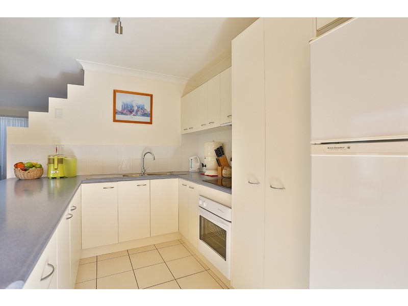 21 Catalina Drive, Wilsonton QLD 4350
