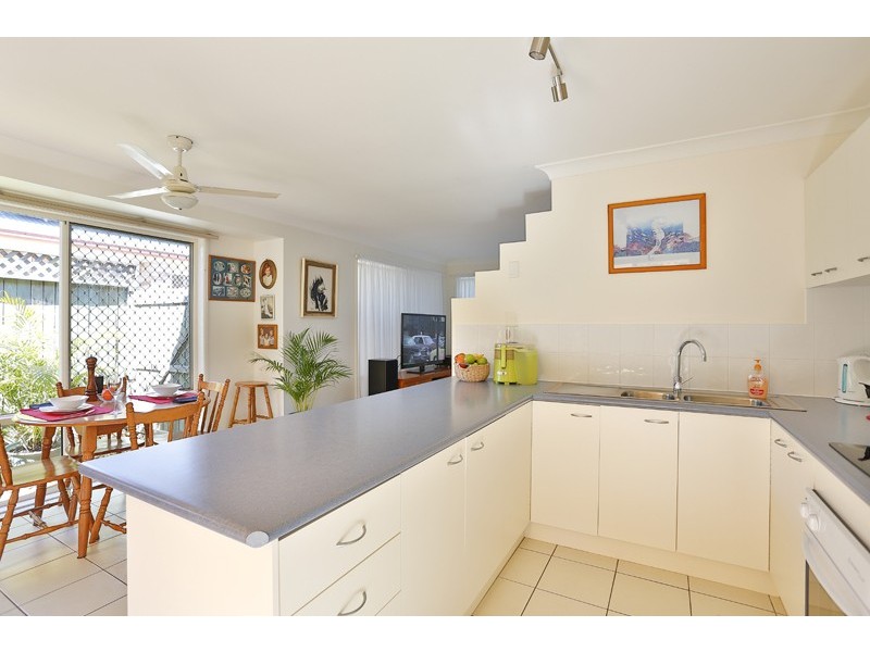 21 Catalina Drive, Wilsonton QLD 4350