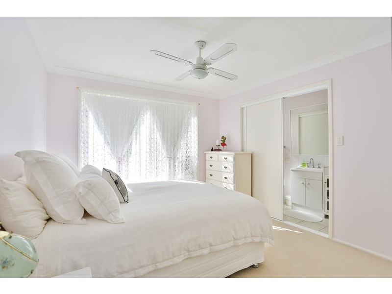 21 Catalina Drive, Wilsonton QLD 4350