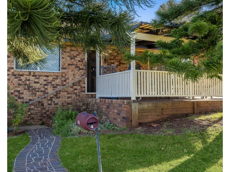 4 Traminer Drive, Wilsonton Heights QLD 4350