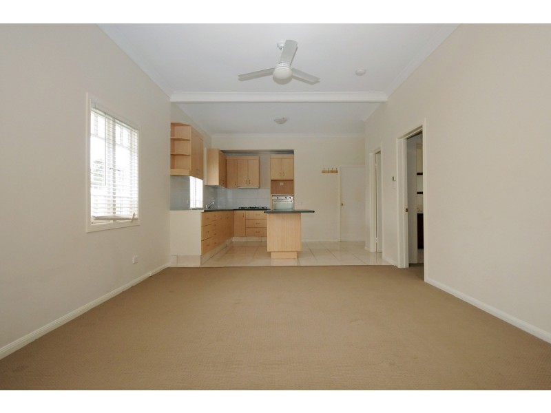 4 Lucy Street, Cambooya QLD 4358