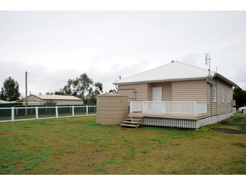 4 Lucy Street, Cambooya QLD 4358