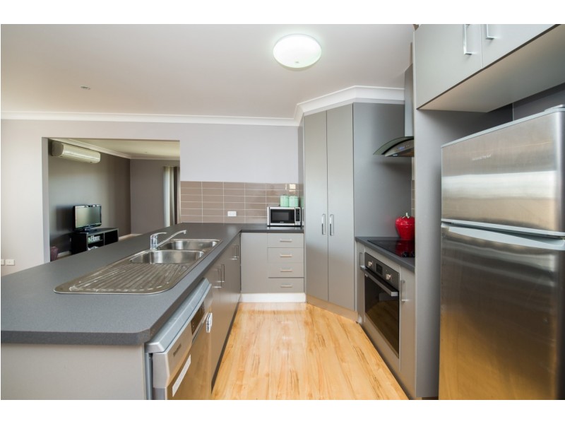 Unit 3/41 Gordon Avenue, Newtown QLD 4350