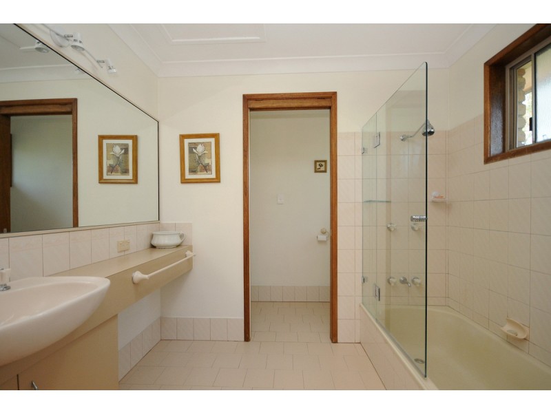 14 Nichols Road, Highfields QLD 4352