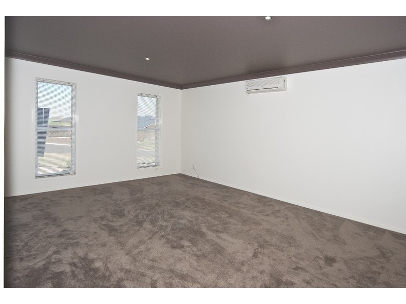 10 Edwin Street, Westbrook QLD 4350
