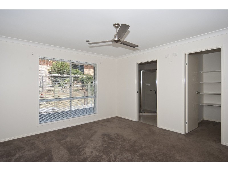 10 Edwin Street, Westbrook QLD 4350