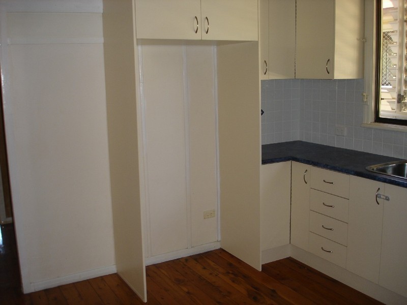 3 Finnie Street, Newtown QLD 4350