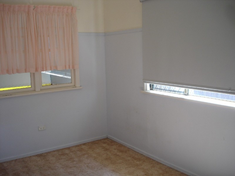 3 Finnie Street, Newtown QLD 4350