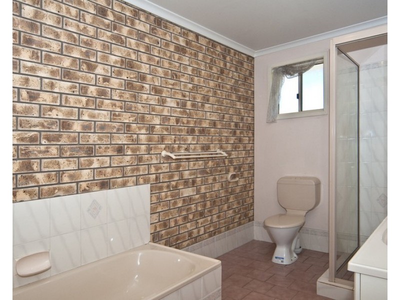 2/355 Tor Street, Wilsonton QLD 4350