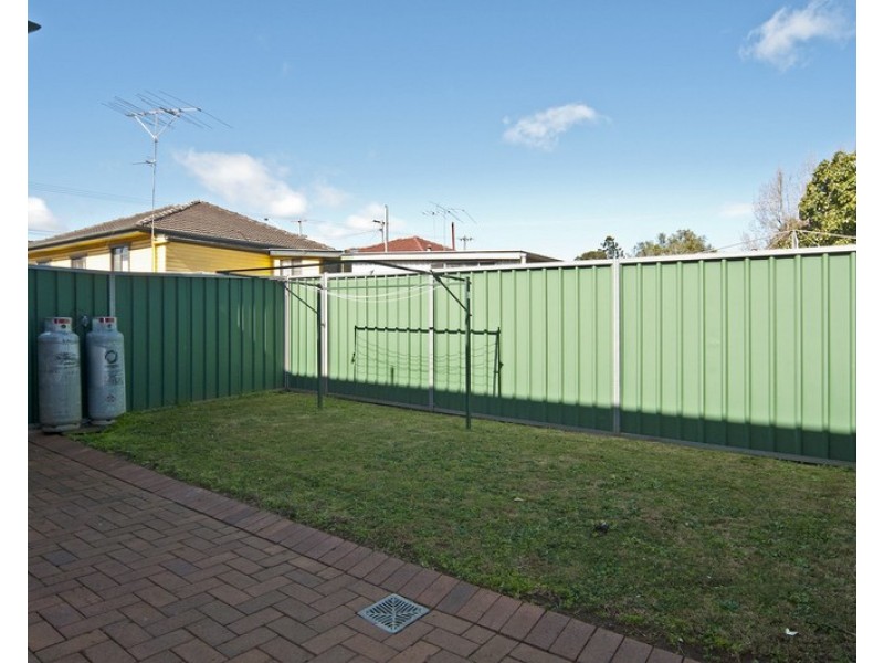 2/355 Tor Street, Wilsonton QLD 4350