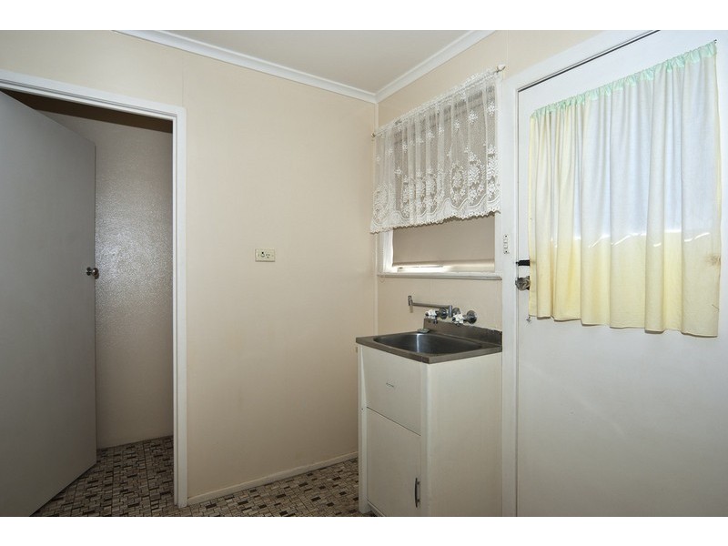2/283A Hume Street, South Toowoomba QLD 4350