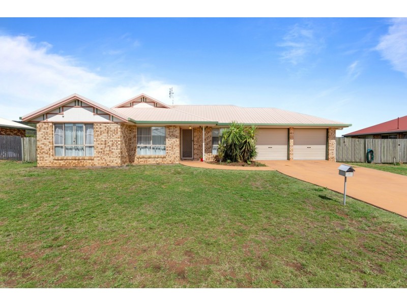 35 Belclaire Drive, Westbrook QLD 4350