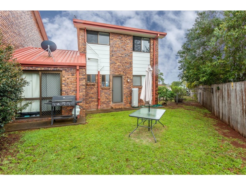 2 Rachel Street (cnr Stenner Street), Darling Heights QLD 4350