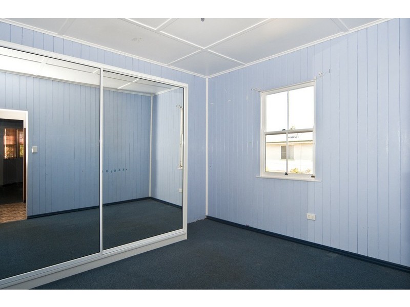 16 Park Street, Wilsonton QLD 4350