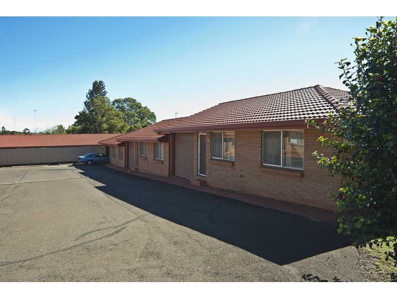 3/285 Hume Street, South Toowoomba QLD 4350