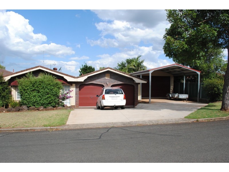 172 Alderley Street, Centenary Heights QLD 4350