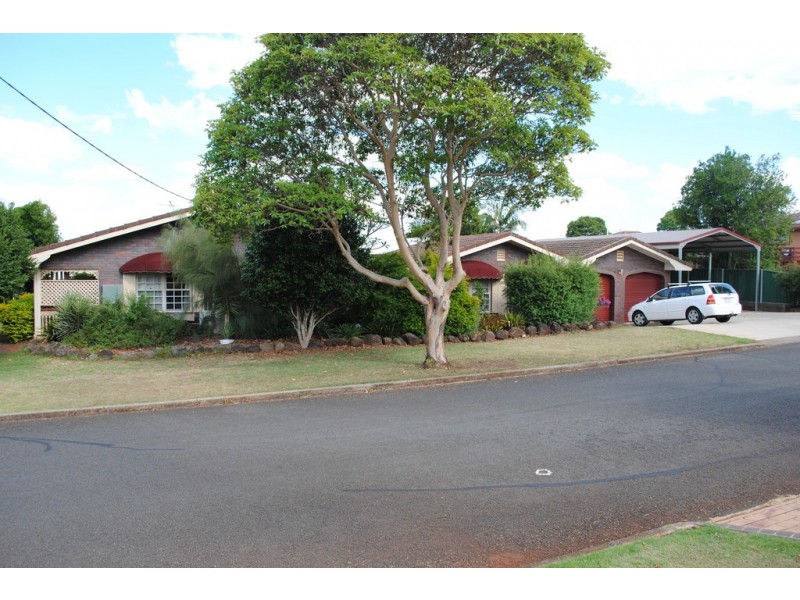 172 Alderley Street, Centenary Heights QLD 4350