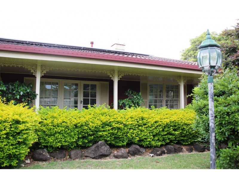 172 Alderley Street, Centenary Heights QLD 4350