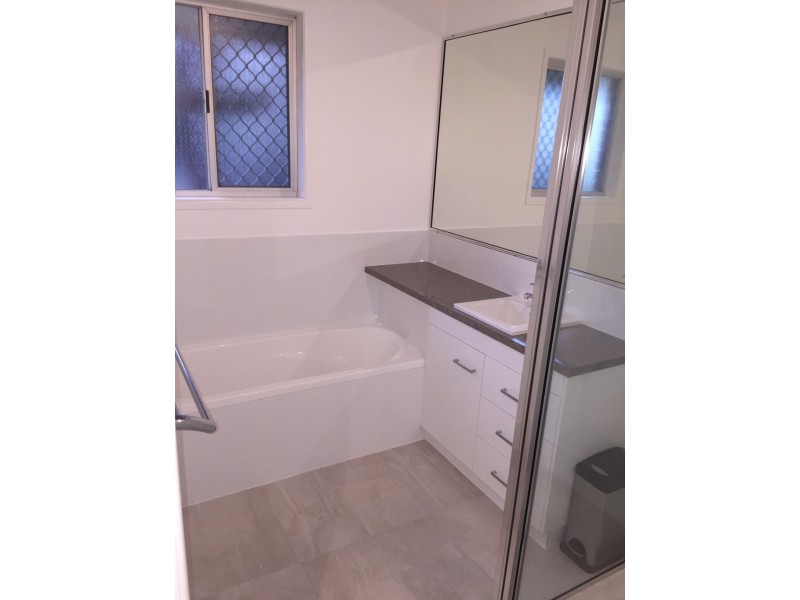 172 Alderley Street, Centenary Heights QLD 4350