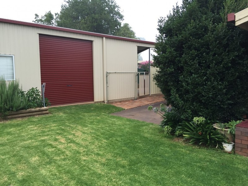 172 Alderley Street, Centenary Heights QLD 4350