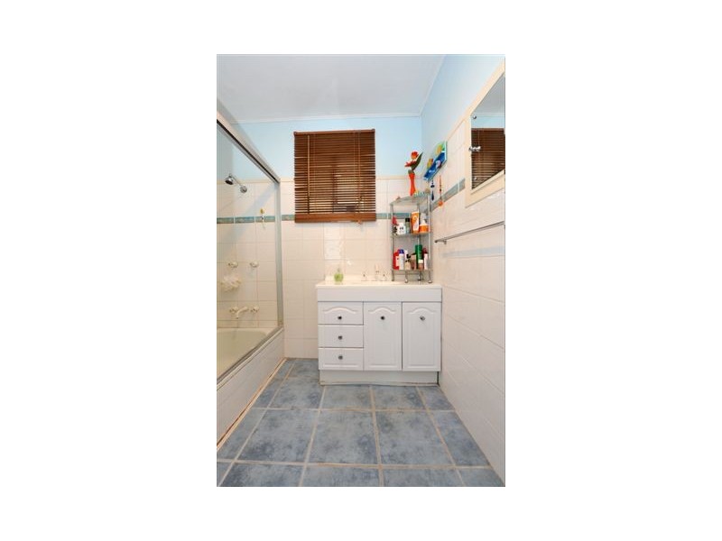 18 Waverley Street, North Toowoomba QLD 4350